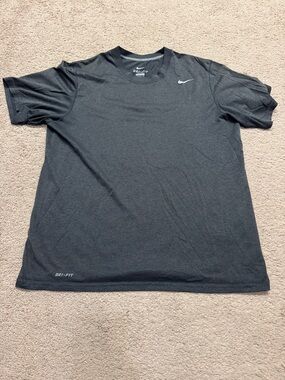 Nike Men's Dark Gray Dri-FIT Short-Sleeve Tee